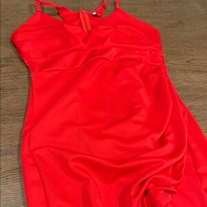 Chic Strapless Red Dress